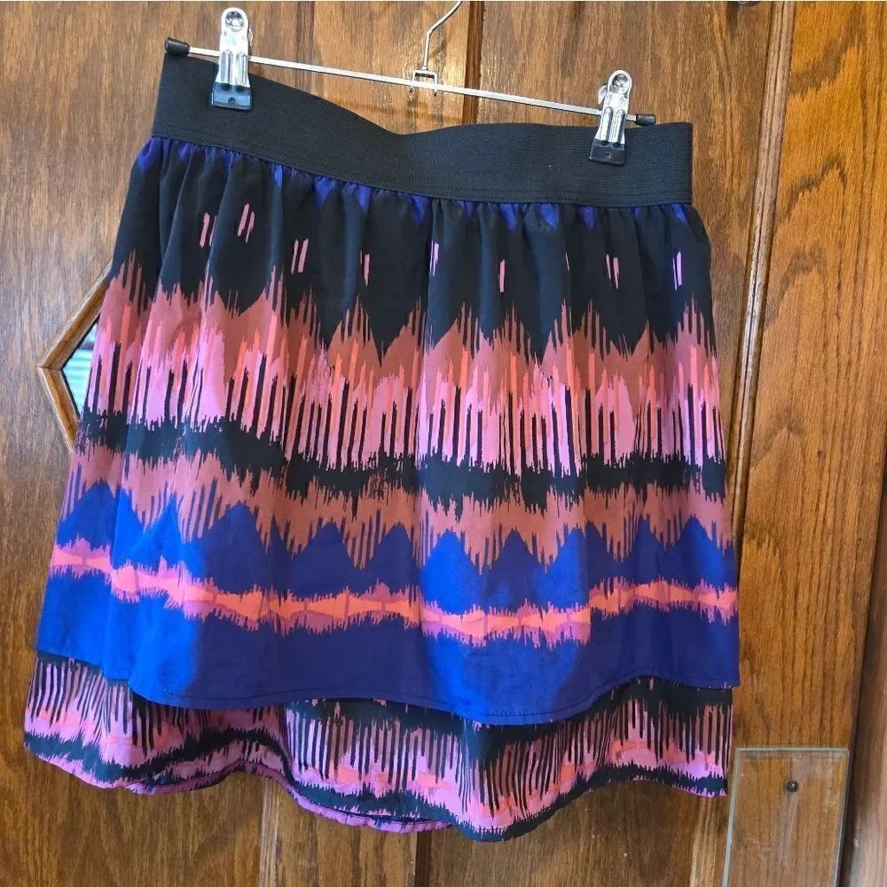 Lauren Conrad Tiered Skirt Size 4
